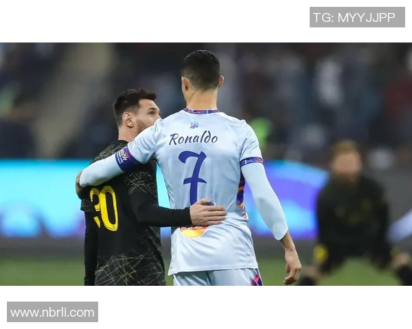 恶搞足球巨星：从梅西到C罗的另类人生，笑料百出的足球世界