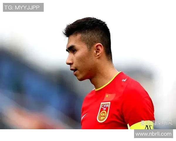 聚焦足球大红球星成长之路与辉煌时刻全面解读