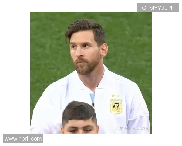 为什么越来越多的足球明星颜值高他们背后的训练与生活方式揭秘